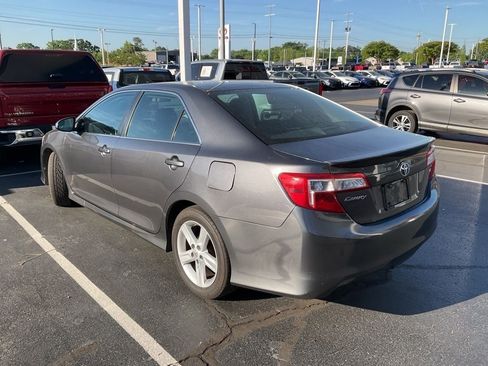 Used 2014 Toyota Camry SE image 7