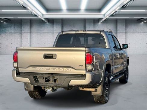 Used 2021 Toyota Tacoma TRD Sport AWD/4WD image 24