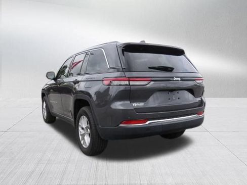 Certified 2024 Jeep Grand Cherokee Laredo X RWD image 6