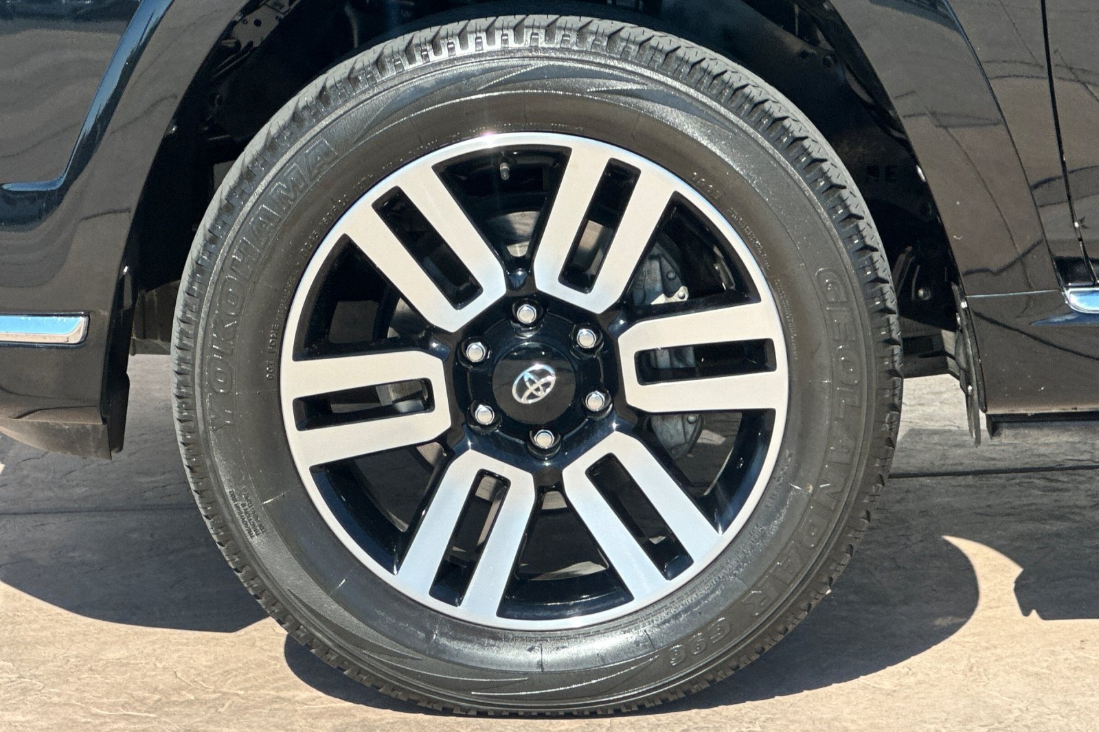 Certified 2024 Toyota 4Runner Limited AWD/4WD image 34