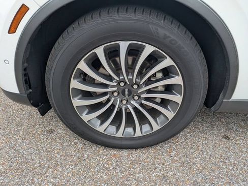 Used 2020 Lincoln Aviator Reserve w/ Equipment Group 201A RWD image 12