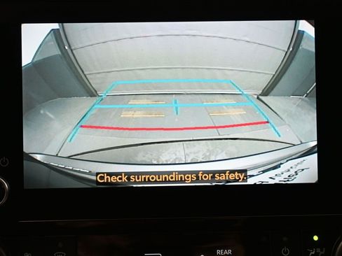 Used 2023 Toyota Highlander XLE image 21