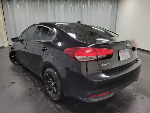 Used 2018 Kia Forte LX image 7