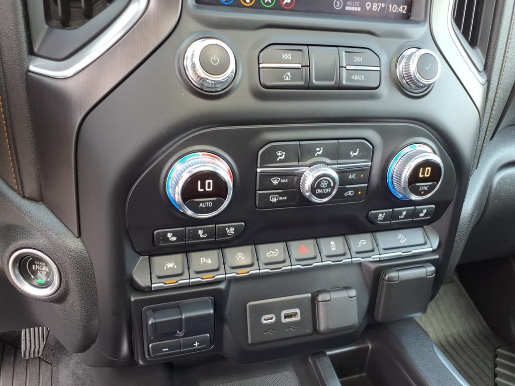 Used 2020 GMC Sierra 1500 AT4 w/ AT4 Premium Package AWD/4WD image 13