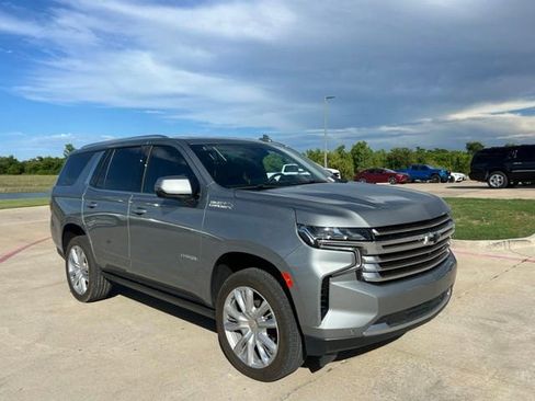 Used 2024 Chevrolet Tahoe High Country AWD/4WD image 1