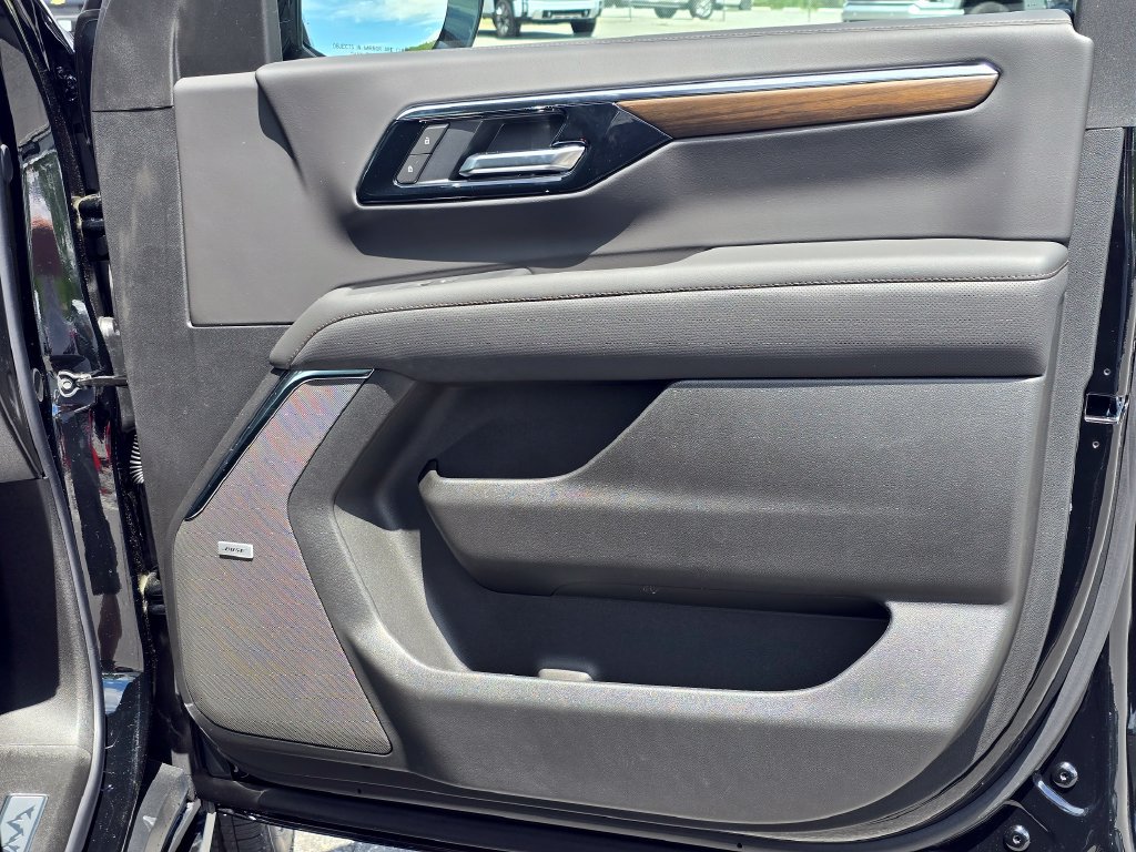 New 2026 Chevrolet Tahoe High Country AWD/4WD image 36