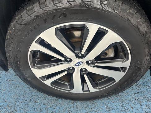 Used 2019 Subaru Outback 2.5i Limited w/ Popular Package #2 AWD/4WD image 38