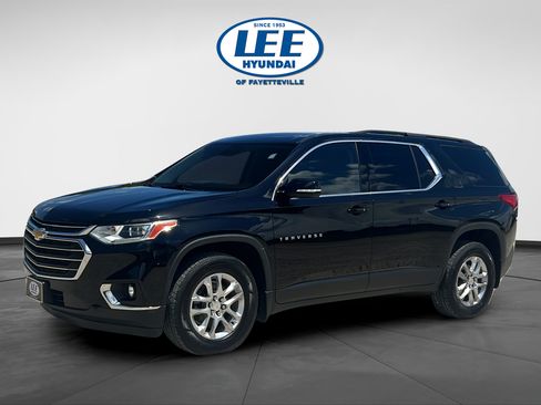 Used 2020 Chevrolet Traverse LT FWD image 7