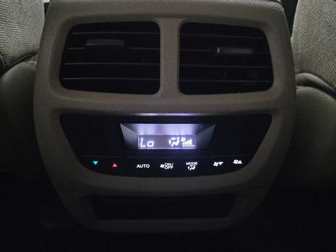 Used 2021 Honda Pilot EX image 24