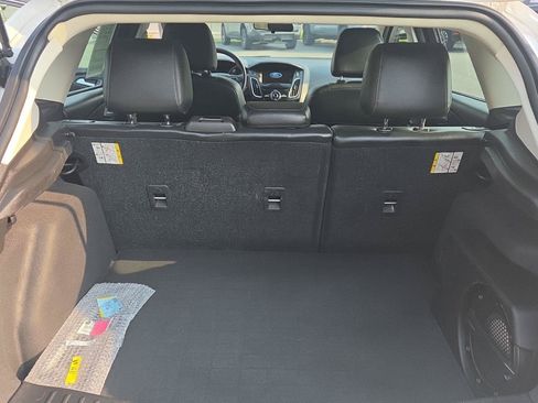Used 2017 Ford Focus Titanium FWD image 15