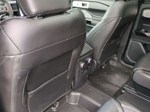 Used 2024 Ford Explorer ST w/ Equipment Group 401A AWD/4WD image 18