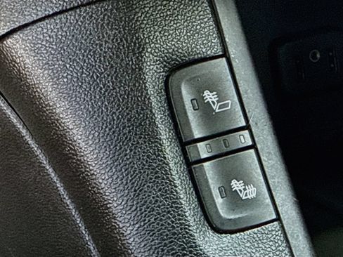 Used 2017 GMC Acadia SLT FWD image 23