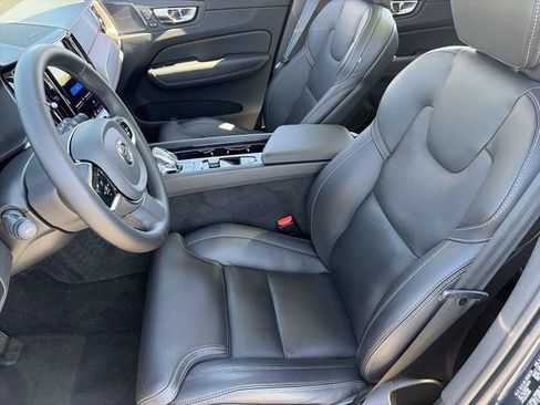 Used 2023 Volvo XC60 B5 Ultimate w/ Protection Package Premier FWD image 20