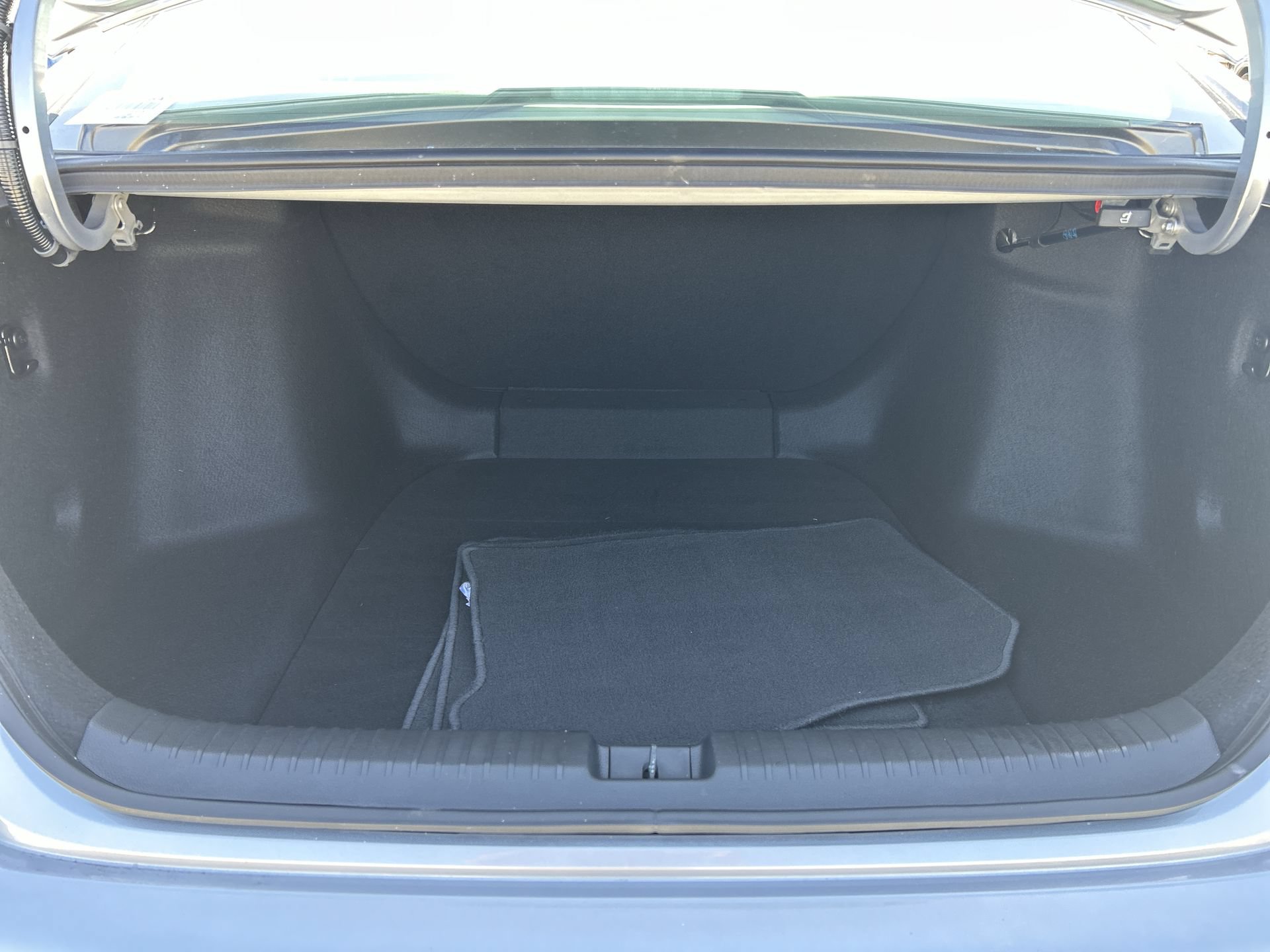 Certified 2025 Honda Accord LX image 20