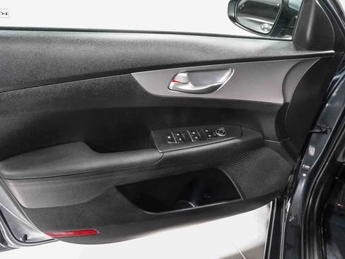 Used 2023 Kia Forte LXS w/ LXS Technology Package FWD image 21