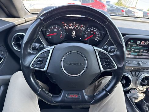 Used 2018 Chevrolet Camaro SS RWD image 17