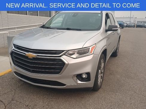 Used 2021 Chevrolet Traverse Premier w/ LPO, Floor Liner Package AWD/4WD image 1