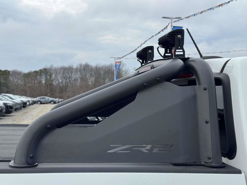 Used 2020 Chevrolet Colorado ZR2 w/ ZR2 Dusk Special Edition image 11