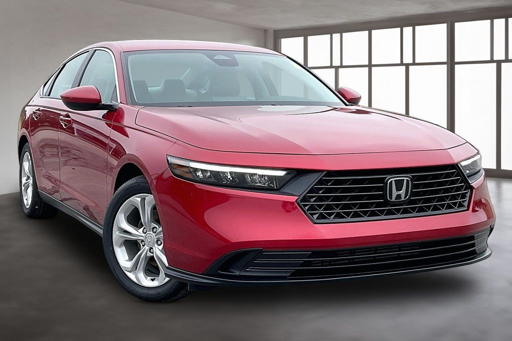 Used 2024 Honda Accord LX image 3