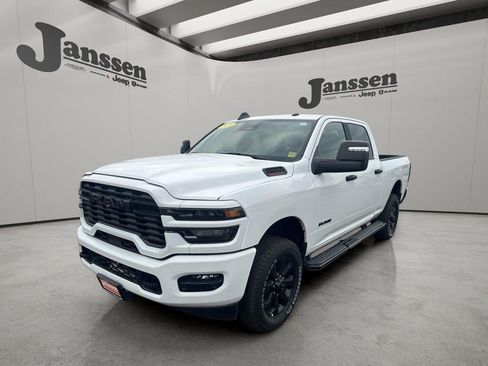 Used 2025 RAM 2500 Big Horn AWD/4WD image 8