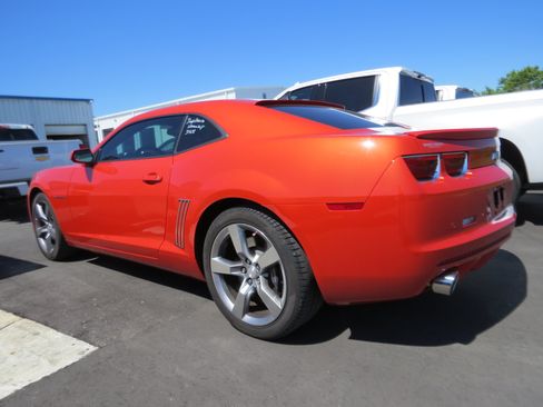 Used 2011 Chevrolet Camaro SS w/ RS Package RWD image 4