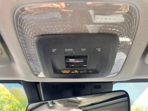 New 2026 Toyota Prius Plug-In Hybrid FWD image 39