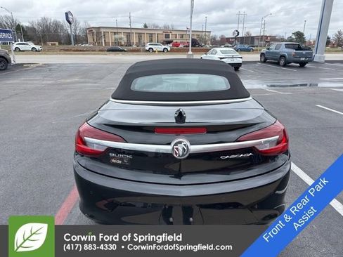 Used 2018 Buick Cascada Premium image 4