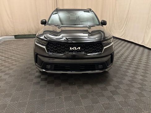 Certified 2023 Kia Sorento SX AWD/4WD image 2