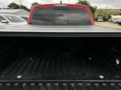 Used 2021 Toyota Tacoma TRD Sport w/ Technology Package AWD/4WD image 31