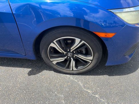 Used 2016 Honda Civic Touring image 9