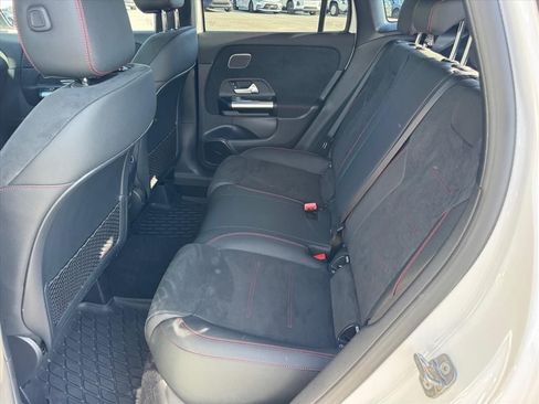 Used 2025 Mercedes-Benz GLA 250 image 10