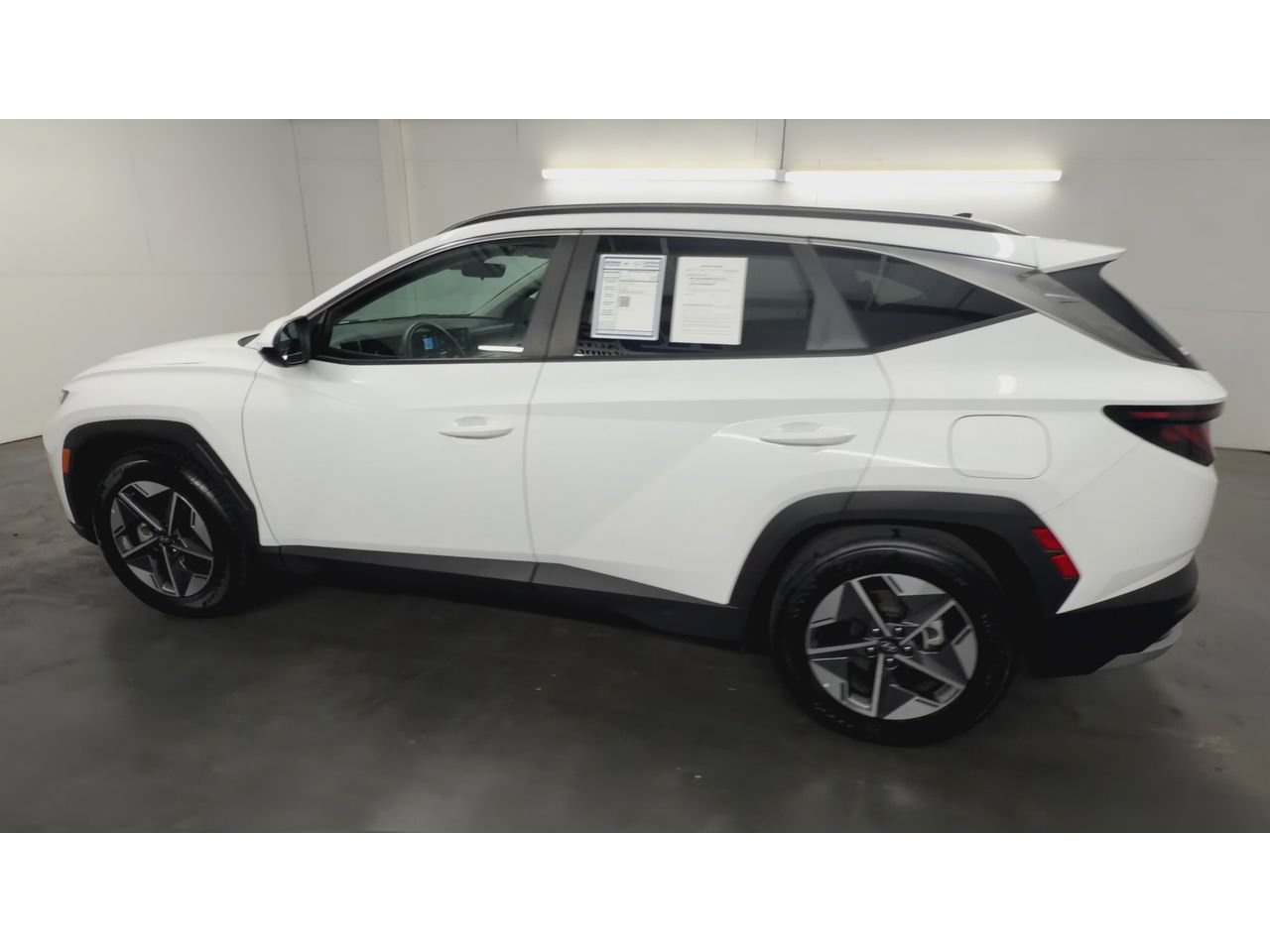 Used 2025 Hyundai Tucson SEL FWD image 6