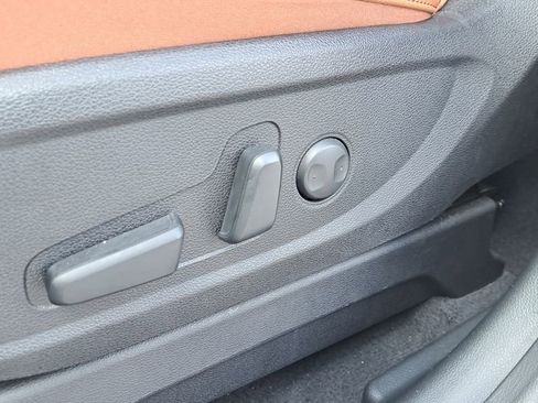 Used 2023 Kia Telluride EX X-Line image 19