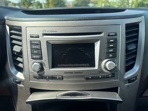 Used 2014 Subaru Outback 2.5i Limited w/ Moonroof Package AWD/4WD image 20