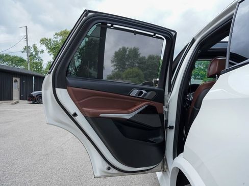 Used 2020 BMW X5 xDrive40i w/ M Sport Package AWD/4WD image 35