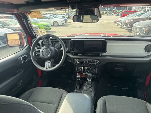 Used 2025 Jeep Wrangler Unlimited Sport S 4xe AWD/4WD image 7