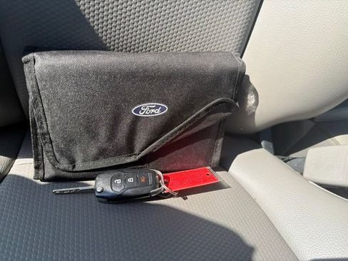 Used 2017 Ford F150 XL w/ Equipment Group 101A Mid RWD image 22