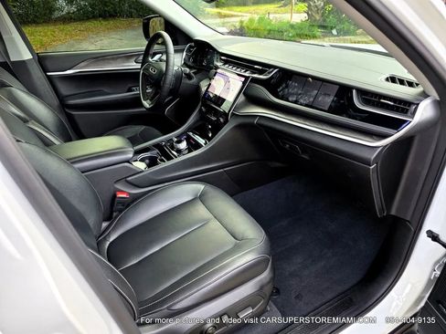 Used 2022 Jeep Grand Cherokee Limited 4xe image 43