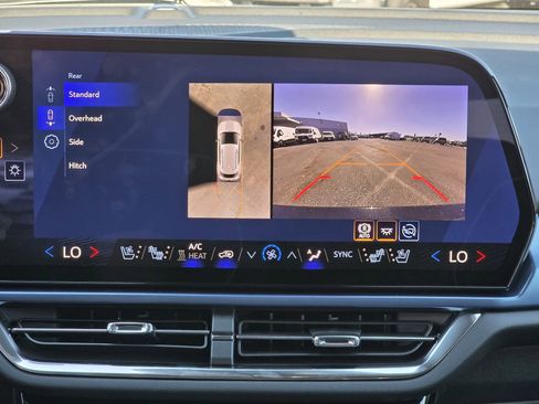 New 2026 Chevrolet Equinox EV LT w/ Convenience Package II image 25