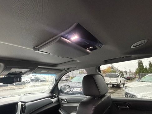 Used 2017 GMC Yukon SLT w/ Open Road Package image 20