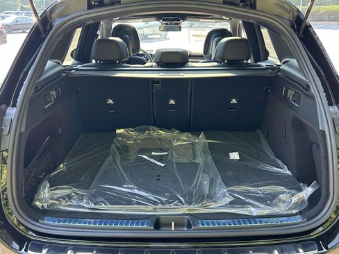 New 2027 Mercedes-Benz GLC 300 image 9