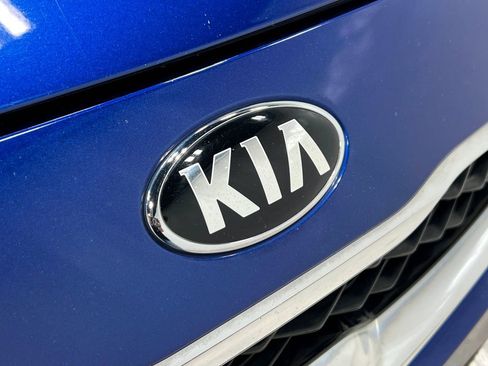 Used 2019 Kia Forte S w/ S Premium Package FWD image 38