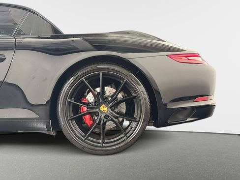 Used 2018 Porsche 911 Carrera S RWD image 14