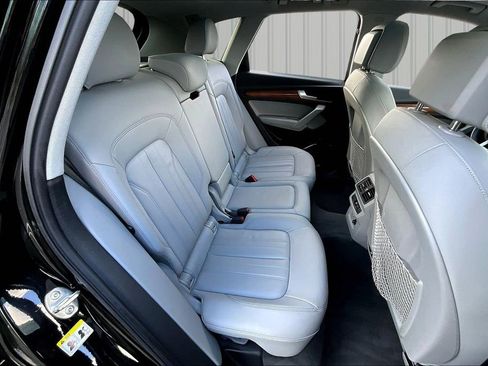 Used 2023 Audi Q5 2.0T Premium AWD/4WD image 25
