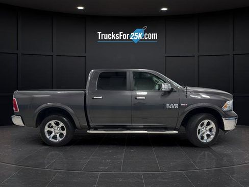 Used 2017 RAM 1500 Laramie AWD/4WD image 2