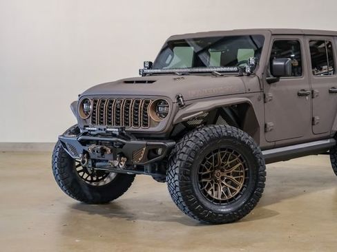 Used 2024 Jeep Wrangler Unlimited Rubicon 392 image 24