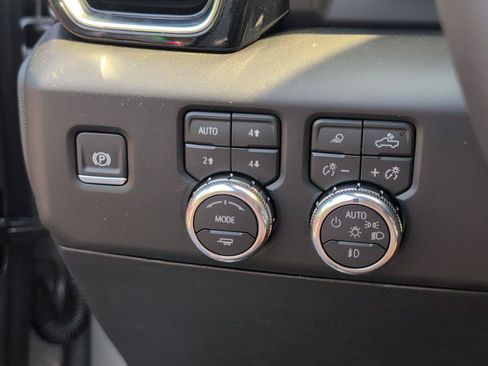 New 2026 GMC Sierra 2500 Denali Ultimate AWD/4WD image 31