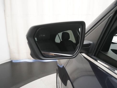 Used 2019 Chevrolet Equinox LT image 23