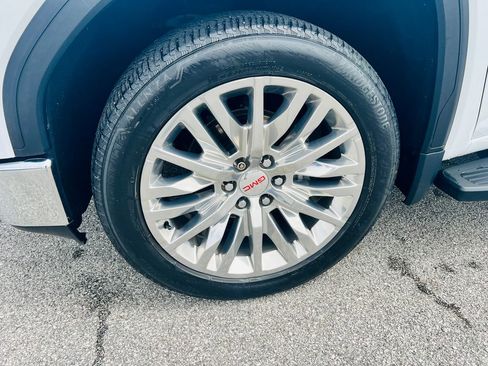 Used 2022 GMC Sierra 1500 SLT w/ SLT Convenience Package AWD/4WD image 14