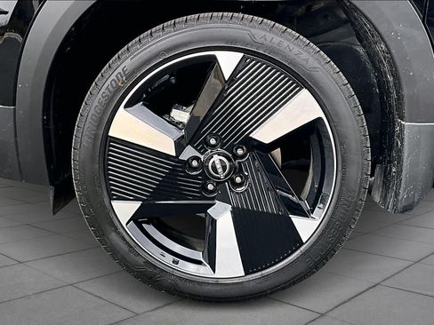 New 2026 Nissan Kicks SR FWD image 11